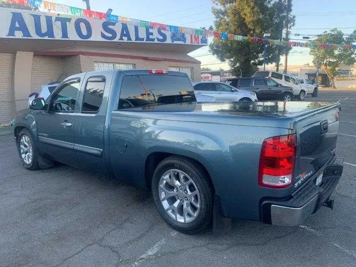 BLUE, 2011 GMC SIERRA EXT CAB Image 19