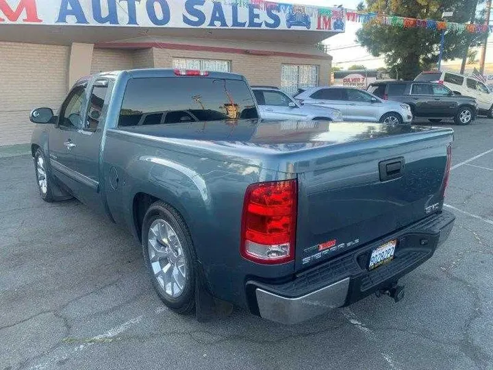 BLUE, 2011 GMC SIERRA EXT CAB Image 22