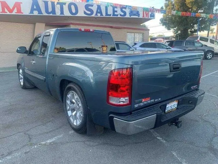 BLUE, 2011 GMC SIERRA EXT CAB Image 23