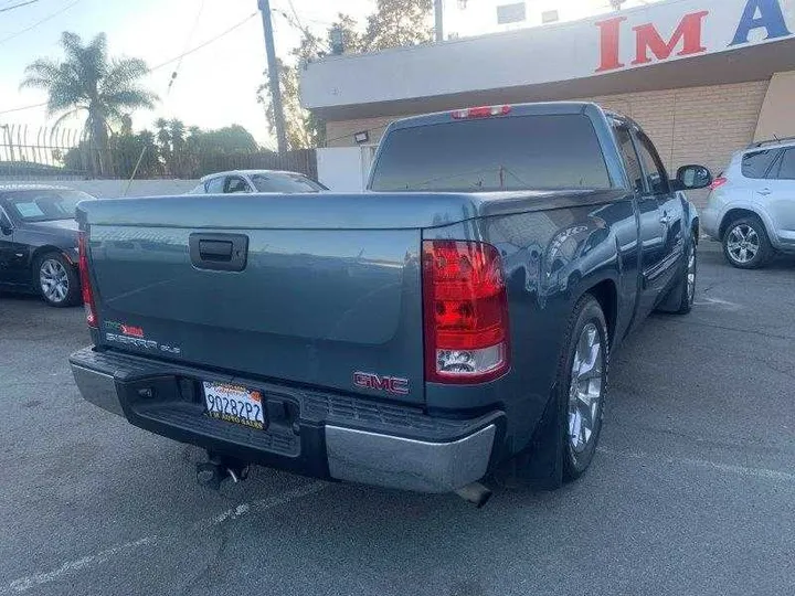 BLUE, 2011 GMC SIERRA EXT CAB Image 29