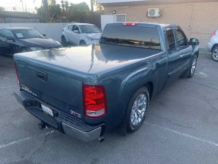 BLUE, 2011 GMC SIERRA EXT CAB Image 30