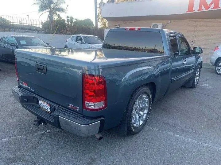 BLUE, 2011 GMC SIERRA EXT CAB Image 31