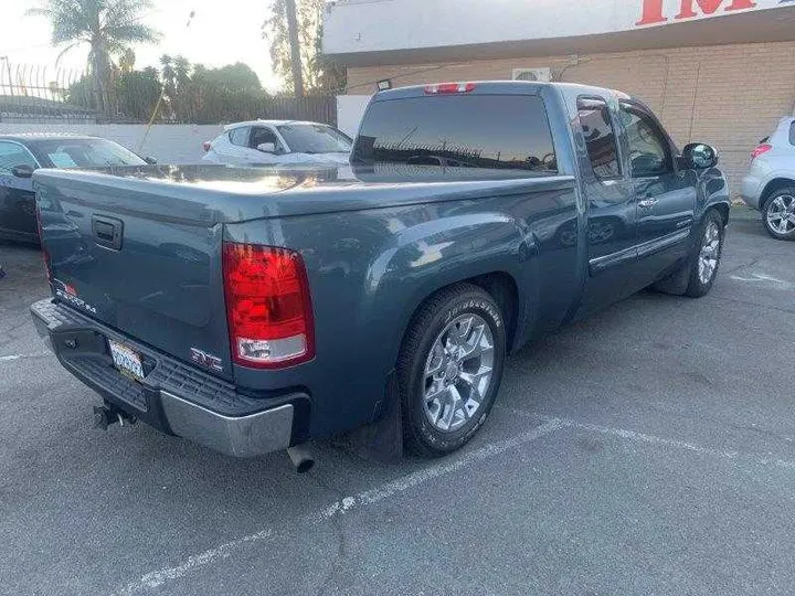 BLUE, 2011 GMC SIERRA EXT CAB Image 37