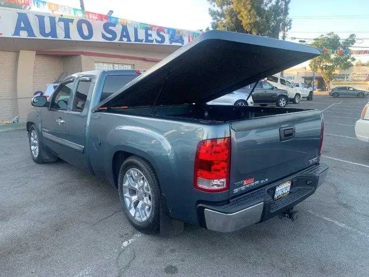 BLUE, 2011 GMC SIERRA EXT CAB Image 39