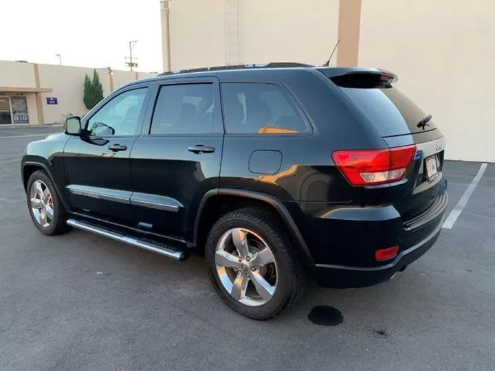 BLACK, 2011 JEEP GRAND CHEROKEE Image 20