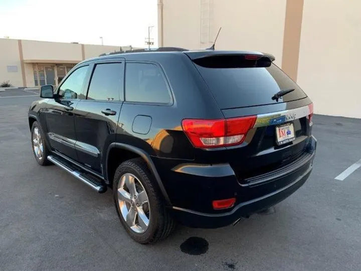 BLACK, 2011 JEEP GRAND CHEROKEE Image 21