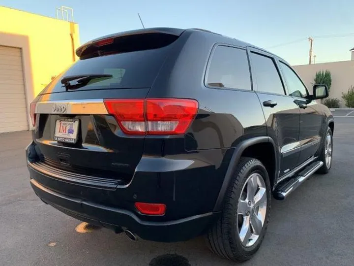 BLACK, 2011 JEEP GRAND CHEROKEE Image 28