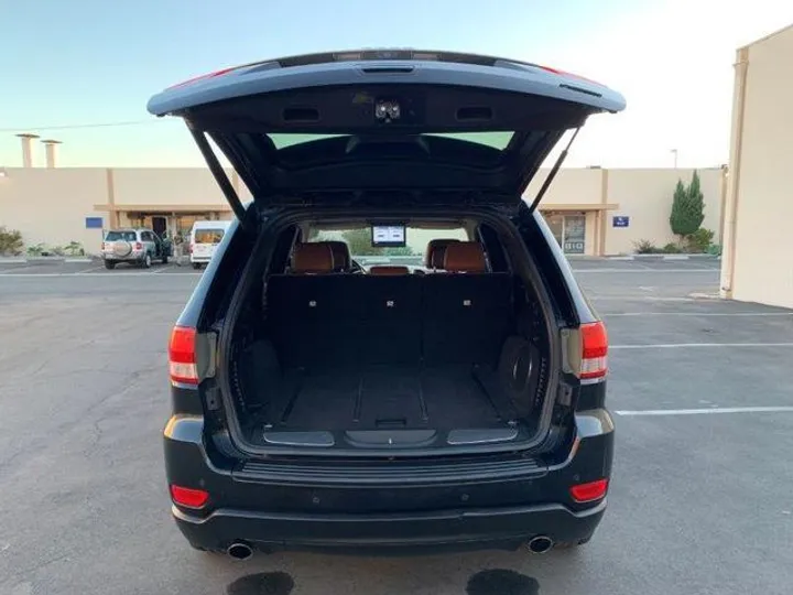 BLACK, 2011 JEEP GRAND CHEROKEE Image 33