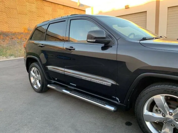 BLACK, 2011 JEEP GRAND CHEROKEE Image 40