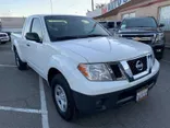 WHITE, 2019 NISSAN FRONTIER KING CAB Thumnail Image 2