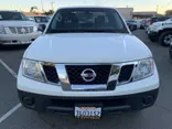 WHITE, 2019 NISSAN FRONTIER KING CAB Thumnail Image 8