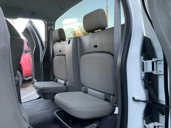 WHITE, 2019 NISSAN FRONTIER KING CAB Image 70