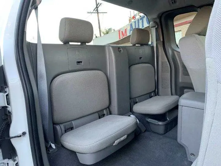 WHITE, 2019 NISSAN FRONTIER KING CAB Image 74