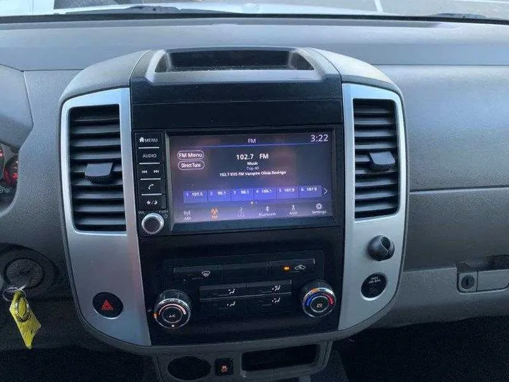 WHITE, 2019 NISSAN FRONTIER KING CAB Image 115