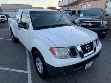 WHITE, 2019 NISSAN FRONTIER KING CAB Image 