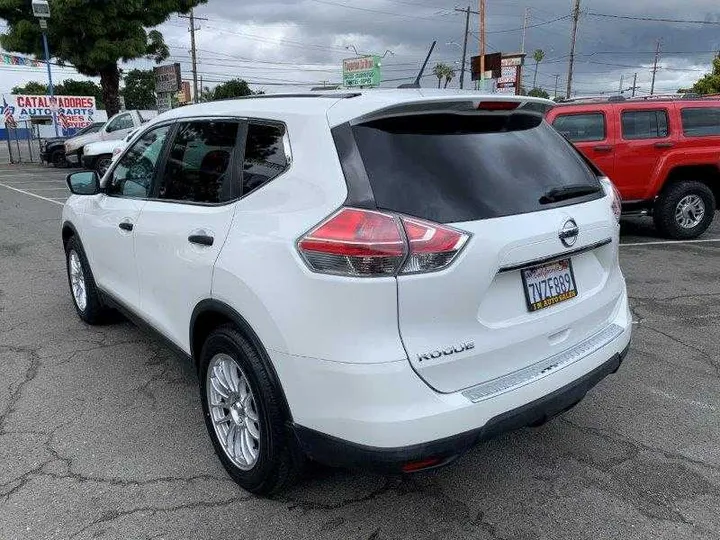 WHITE, 2016 NISSAN ROGUE Image 27