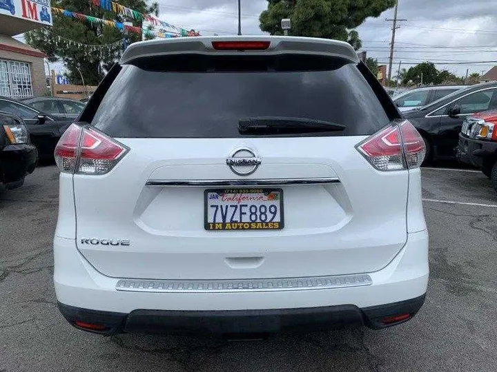 WHITE, 2016 NISSAN ROGUE Image 31