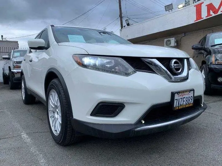 WHITE, 2016 NISSAN ROGUE Image 57