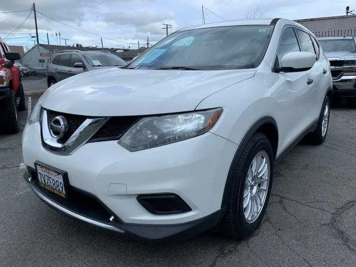 WHITE, 2016 NISSAN ROGUE Image 59