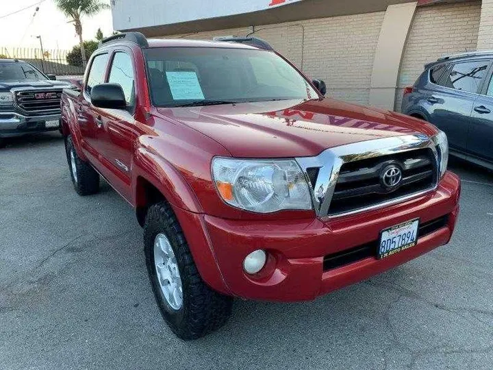 RED, 2006 TOYOTA TACOMA DOUBLE CAB Image 2