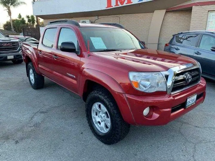 RED, 2006 TOYOTA TACOMA DOUBLE CAB Image 5