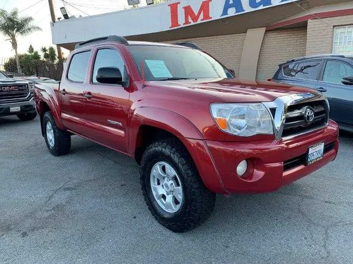 RED, 2006 TOYOTA TACOMA DOUBLE CAB Image 6