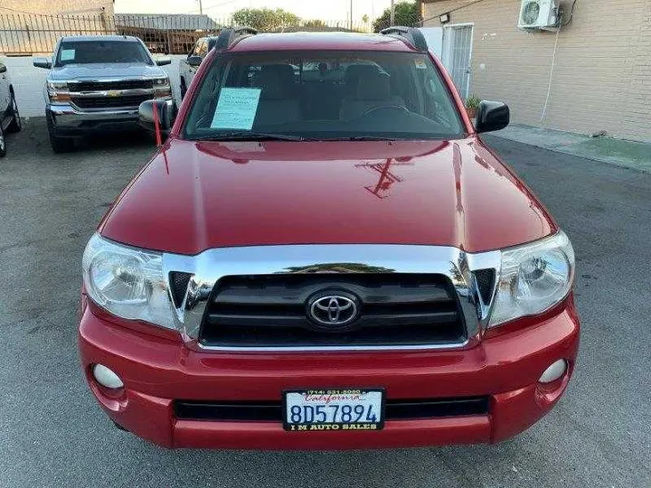 RED, 2006 TOYOTA TACOMA DOUBLE CAB Image 8