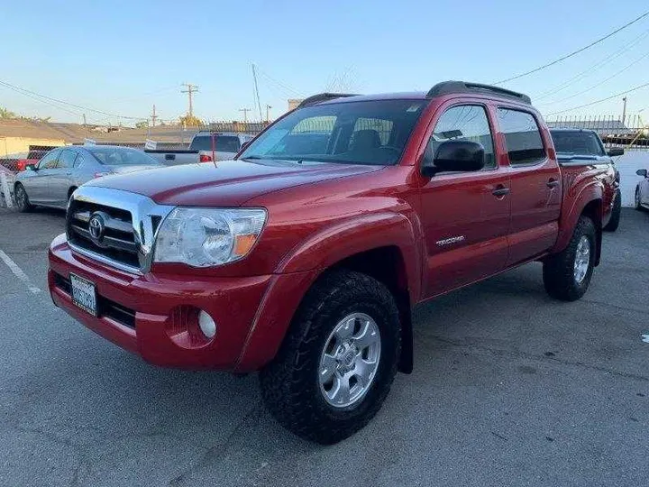 RED, 2006 TOYOTA TACOMA DOUBLE CAB Image 18