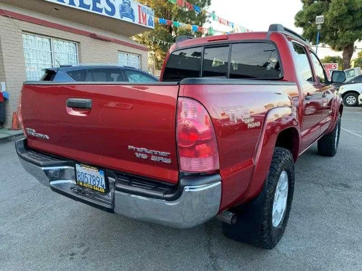 RED, 2006 TOYOTA TACOMA DOUBLE CAB Image 33