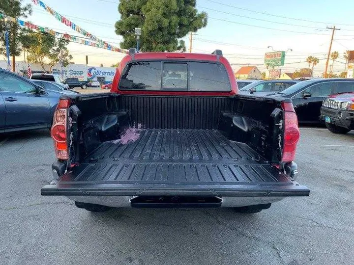 RED, 2006 TOYOTA TACOMA DOUBLE CAB Image 38