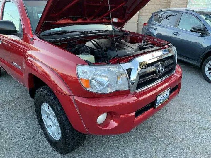 RED, 2006 TOYOTA TACOMA DOUBLE CAB Image 40