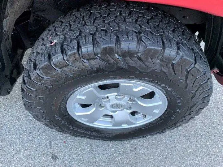 RED, 2006 TOYOTA TACOMA DOUBLE CAB Image 61