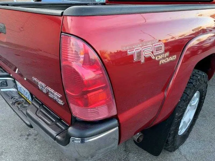 RED, 2006 TOYOTA TACOMA DOUBLE CAB Image 70