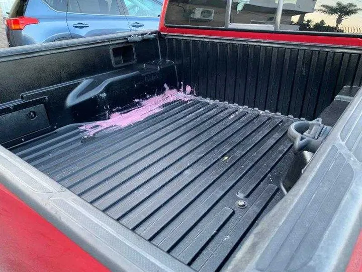 RED, 2006 TOYOTA TACOMA DOUBLE CAB Image 78