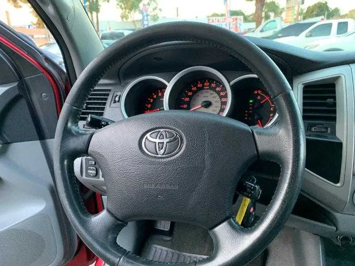 RED, 2006 TOYOTA TACOMA DOUBLE CAB Image 131