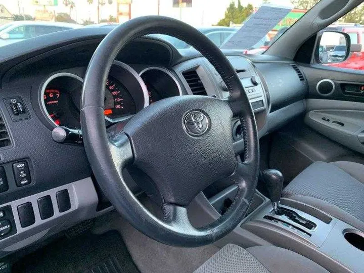 RED, 2006 TOYOTA TACOMA DOUBLE CAB Image 132