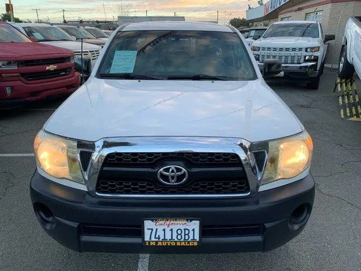 WHITE, 2011 TOYOTA TACOMA ACCESS CAB Image 59