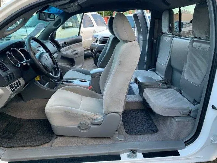 WHITE, 2011 TOYOTA TACOMA ACCESS CAB Image 64