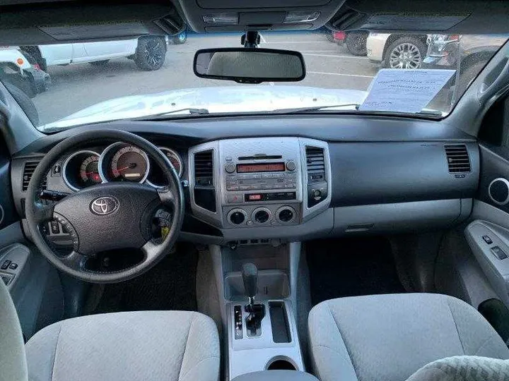 WHITE, 2011 TOYOTA TACOMA ACCESS CAB Image 102