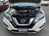 WHITE, 2017 NISSAN ROGUE Thumnail Image 24