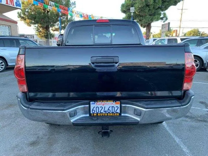 BLACK, 2005 TOYOTA TACOMA DOUBLE CAB Image 27