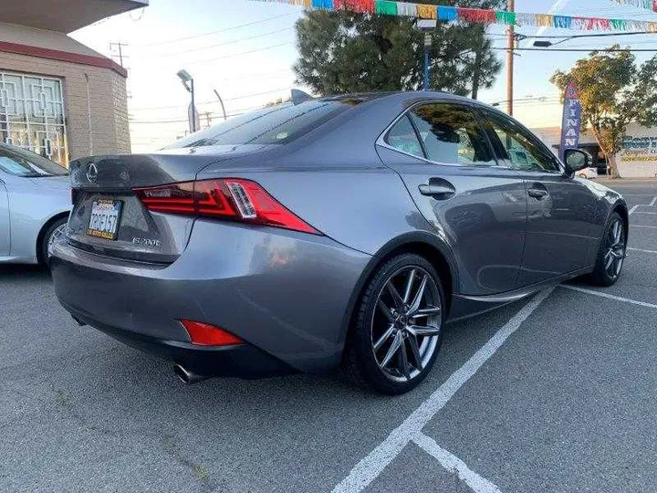 GRAY, 2016 LEXUS IS Image 33