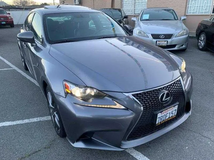 GRAY, 2016 LEXUS IS Image 134