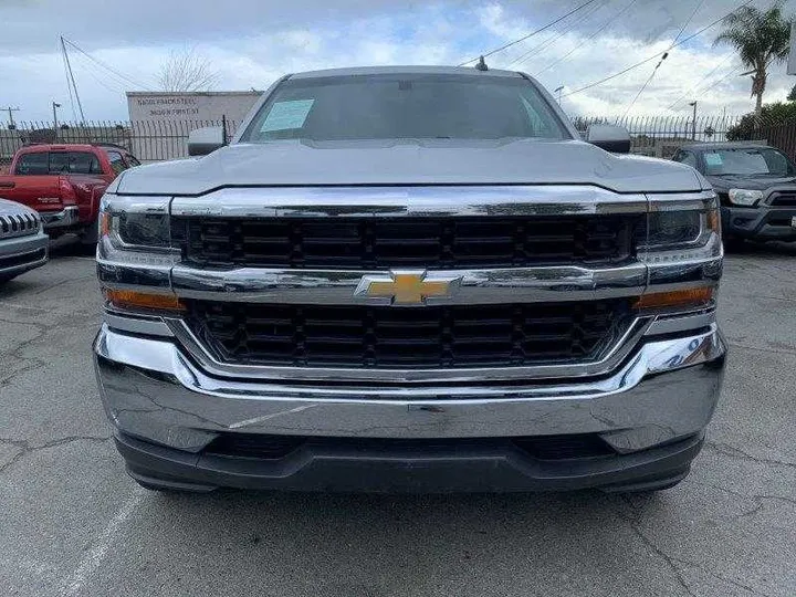 SILVER, 2017 CHEVROLET SILVERADO 1500 CREW CAB Image 4