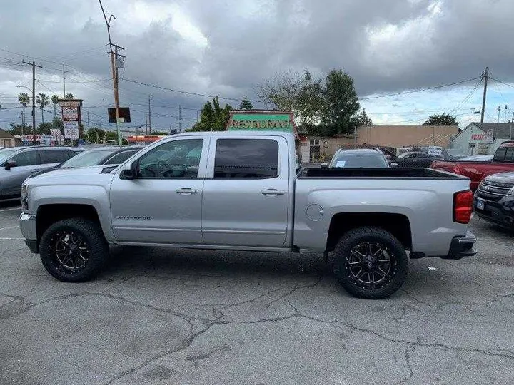 SILVER, 2017 CHEVROLET SILVERADO 1500 CREW CAB Image 13