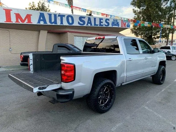 SILVER, 2017 CHEVROLET SILVERADO 1500 CREW CAB Image 32