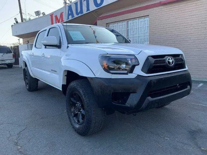 WHITE, 2014 TOYOTA TACOMA DOUBLE CAB Image 3