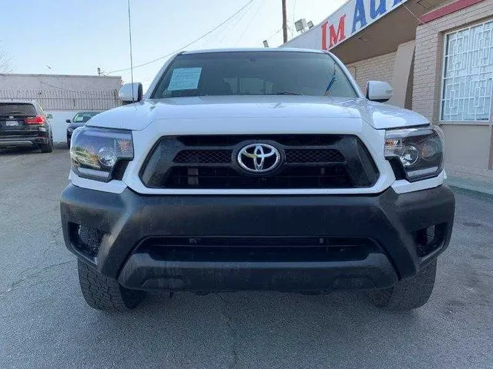 WHITE, 2014 TOYOTA TACOMA DOUBLE CAB Image 9