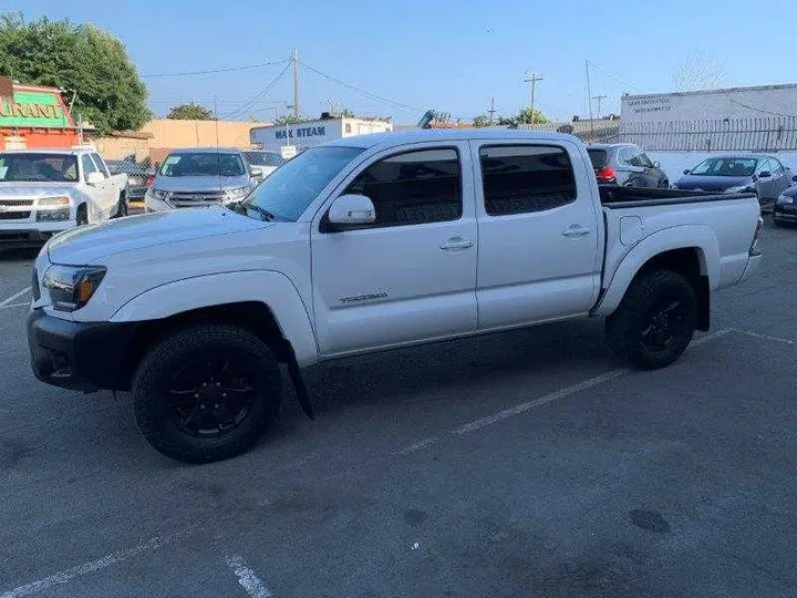 WHITE, 2014 TOYOTA TACOMA DOUBLE CAB Image 17