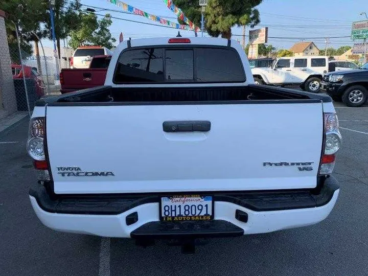 WHITE, 2014 TOYOTA TACOMA DOUBLE CAB Image 27